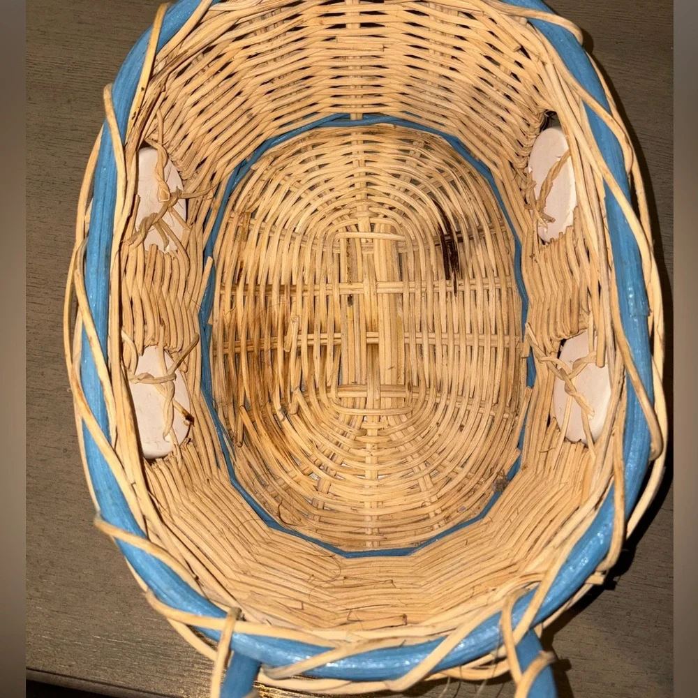 Rattan Seashell Porcelain Basket